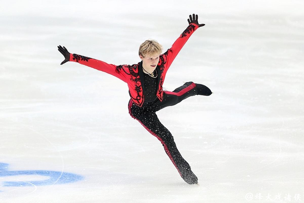马里宁失误,爆冷意外不断!揭秘花滑四周跳背后的故事…… 马里宁失误,爆冷意外不断!揭秘花滑四周跳背后的故事……
