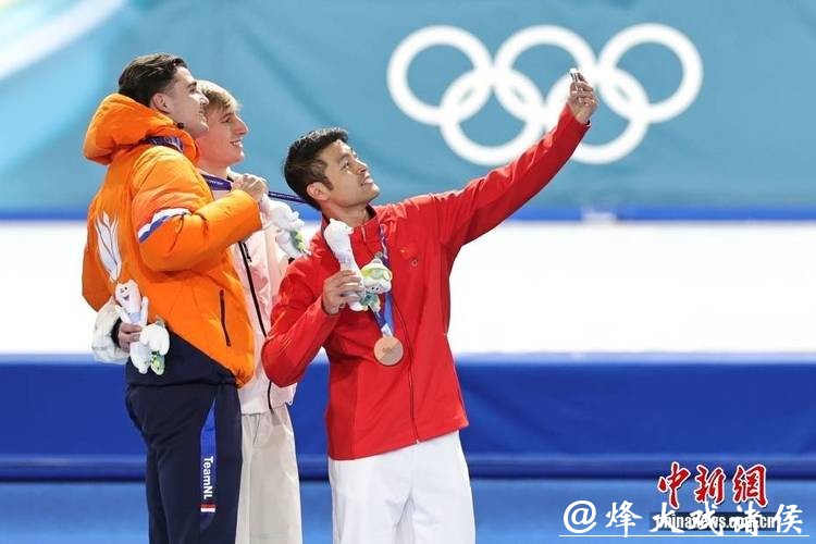 米兰冬奥|首获奖牌!宁忠岩摘得速度滑冰男子1000米铜牌 米兰冬奥|首获奖牌!宁忠岩摘得速度滑冰男子1000米铜牌
