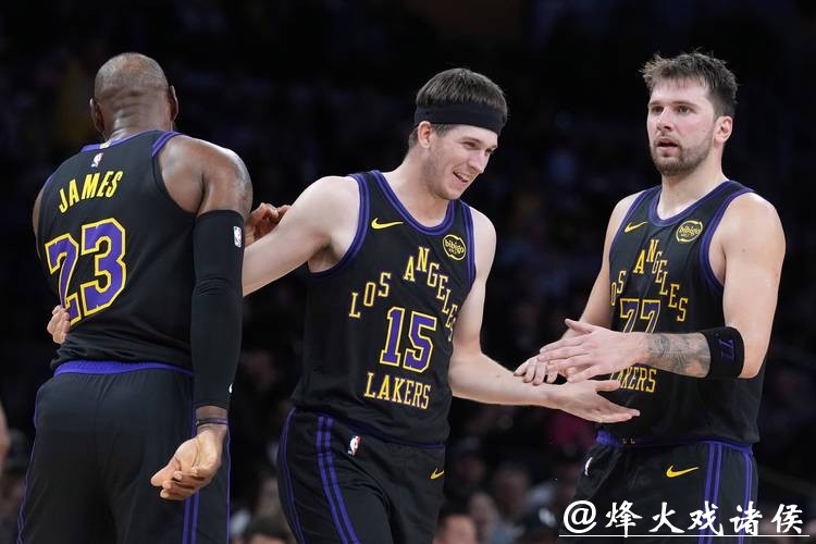 湖人魔鬼主场一败难求 或大胜爵士破14年纪录 湖人魔鬼主场一败难求 或大胜爵士破14年纪录